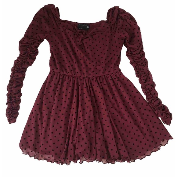 ASOS DESIGN flocked Burgundy Black Polka Dot ruched sleeve romper Size 8 - Picture 1 of 13